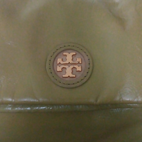 TORY BURCH OLIVE LEATHER THREE WAY HANDBAG - Picture 2 of 16